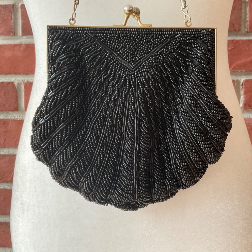 Walborg Vintage Hand Beaded Clamshell Evening Bag Clutch Hand Made in Hong Kong